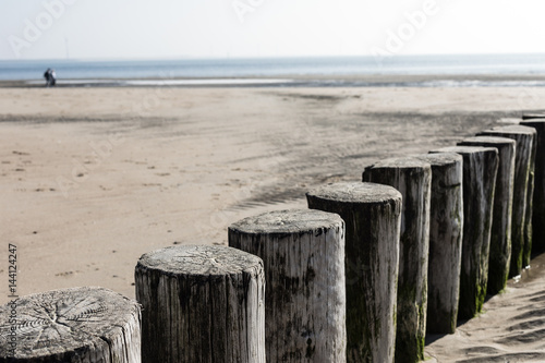 Spur Dyke At The Beach © Bjoern Bernhard