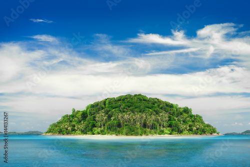 Paradise island © wpadington