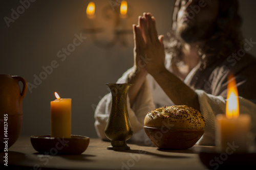 Foto Jesus Christ holding the prayer