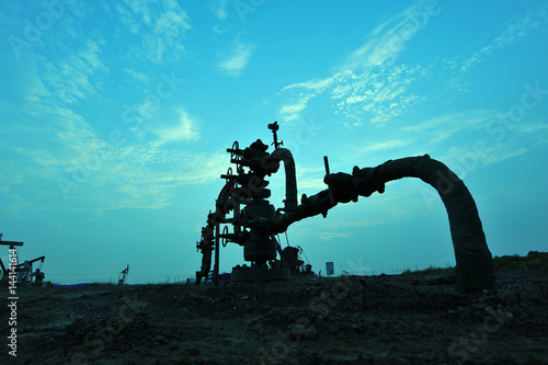 The pipe and valve oil fields © qiujusong