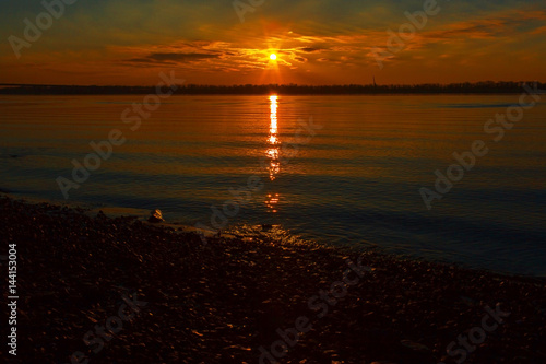 Sunrise over the river © Arsentyev Vladimir
