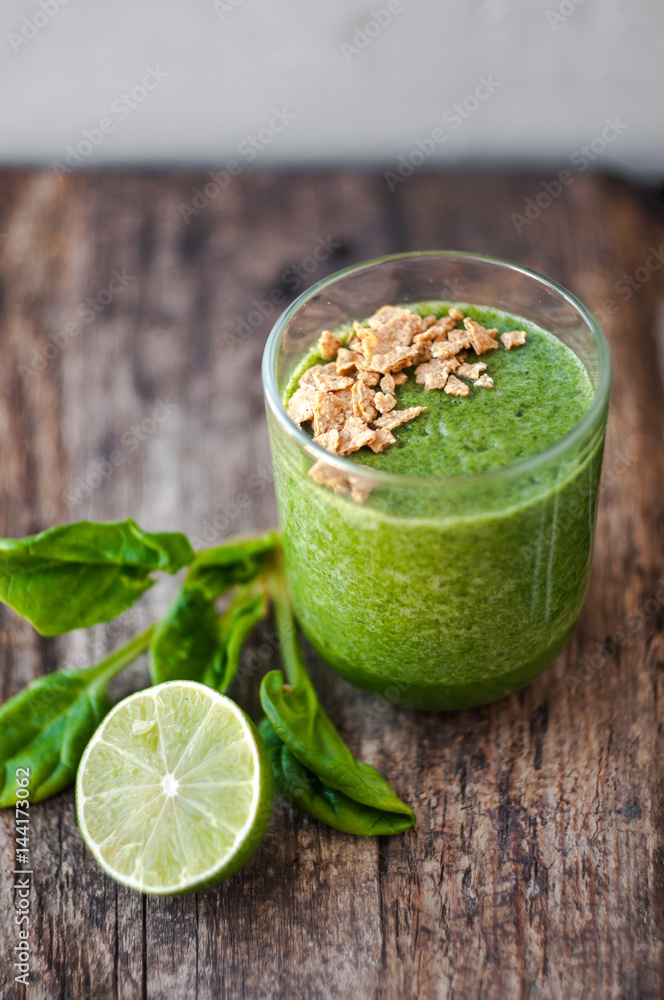 Green smoothie with lime and spinach Green smoothie with lime and spinach