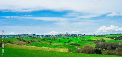 Panorama Deutschland Saarland Landschaft im Bliesgau mit 66440 Biesingen Blieskastel im Frühling