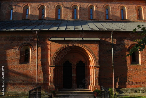 Sandomierz, Romanski kosciol pw. sw. Jakuba XIII w. photo