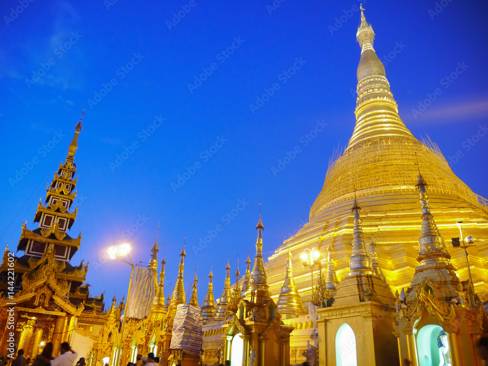 Fototapeta premium Shwedadon pagoda