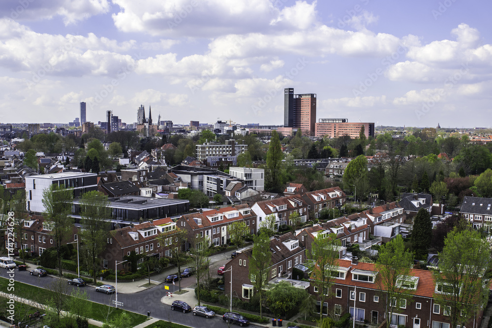 Skyline van Tilburg gezien vanuit 10 hoog aan de Piushaven