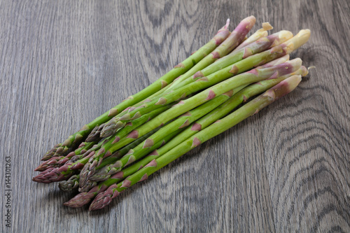 Raw asparagus