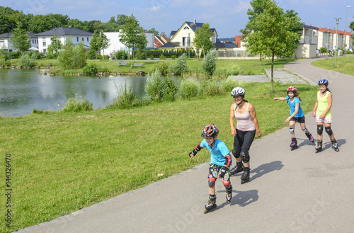 Obraz na płótnie Inline-Skater im Park 