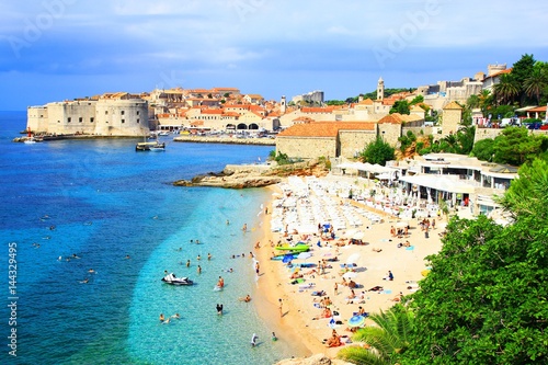 Fototapeta Naklejka Na Ścianę i Meble -  Dubrovnik and sandy beach Banje, Croatia