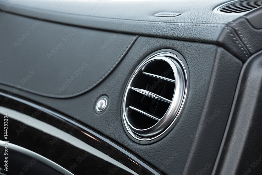 AC Ventilation Deck Luxury Car Interior