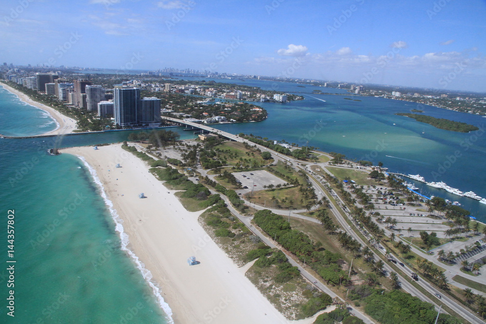 Paysage de la mer de Miami, Floride depuis un hélicopteur
