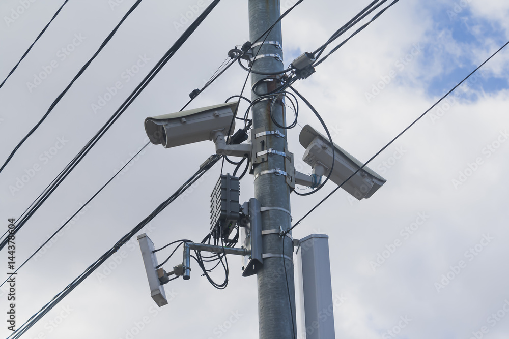 Outdoor surveillance camera