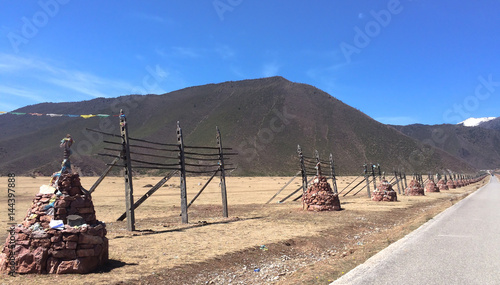 DEQIN, CHINA - APR 15 2015: The empty road to Deqin photo