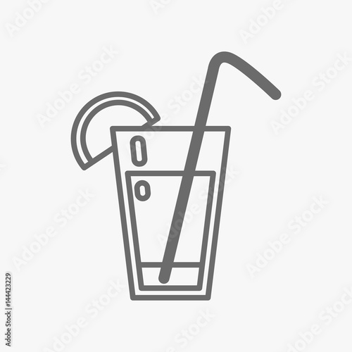 cocktail icon in thin line style.