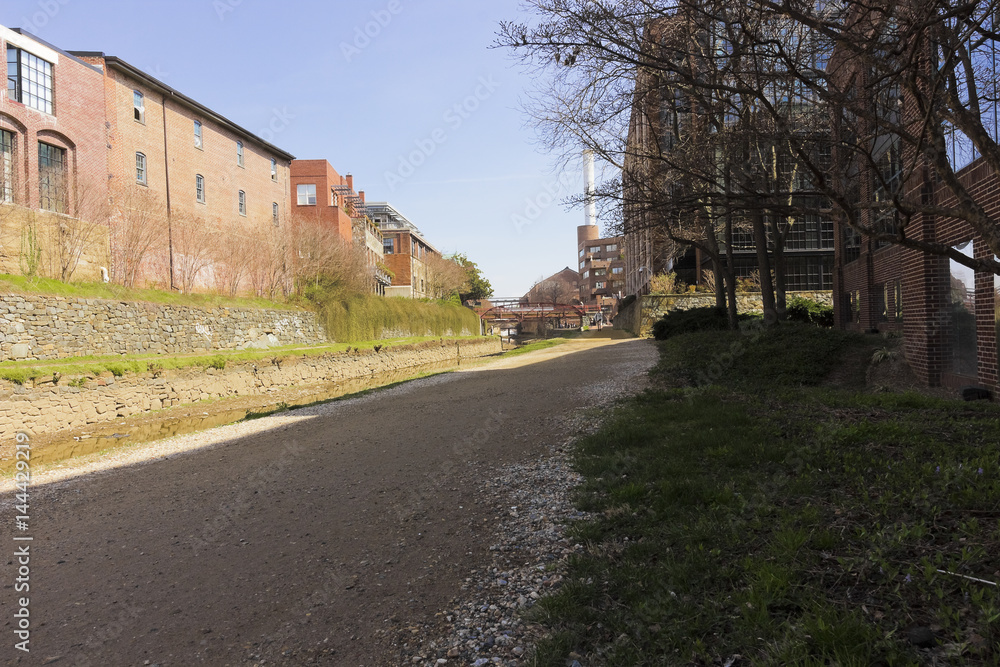 Looking eastwards along the Chesapeake & Ohio Canal from the canal walking trail, Georgetown, Washington DC