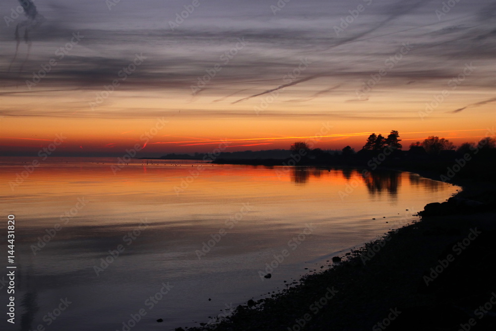 Colors change fast after sunset in February Colors change fast after sunset in February