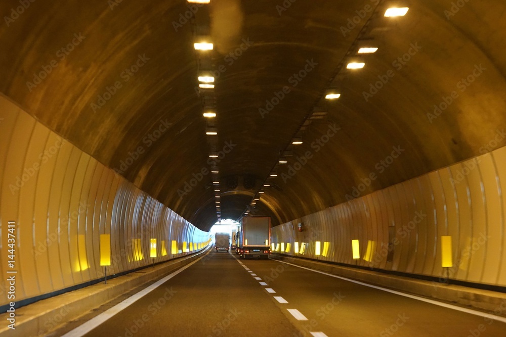 Obraz premium Tunnel
