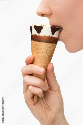 Mordere il Cornetto Gelato
