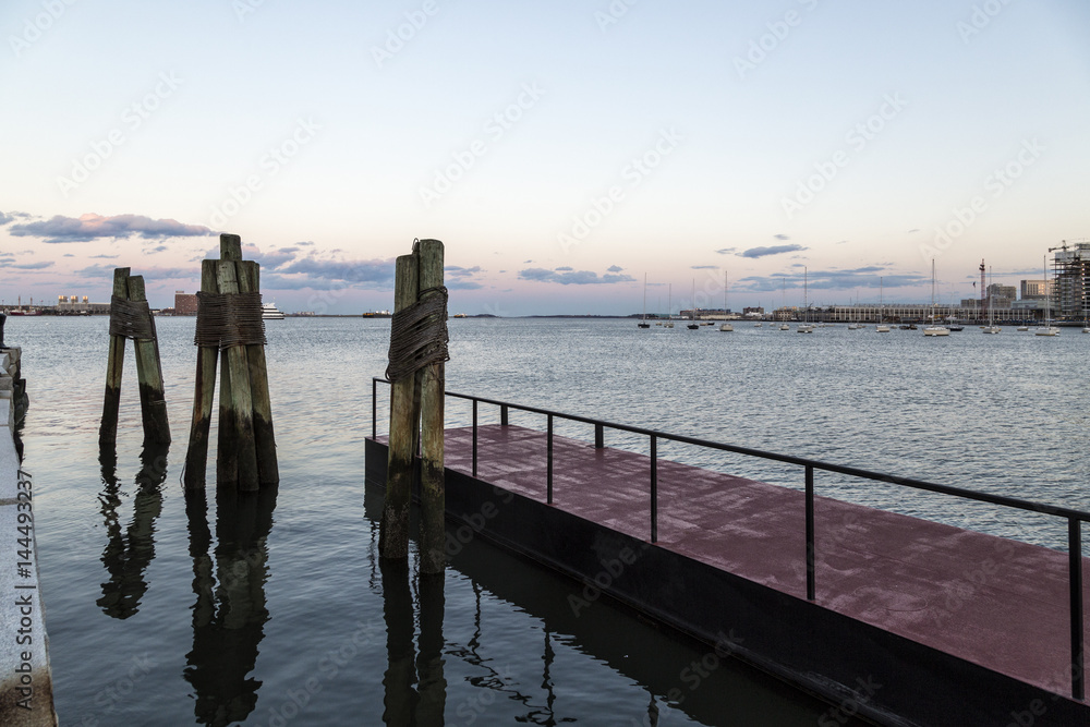 Fototapeta premium Sunset in the Boston Harbor
