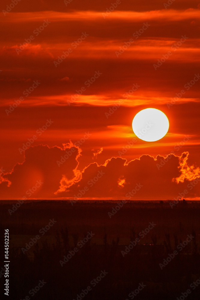 Obraz premium Sunset Over the Ocean