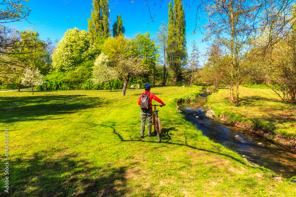 Fototapeta premium Mountainbiken