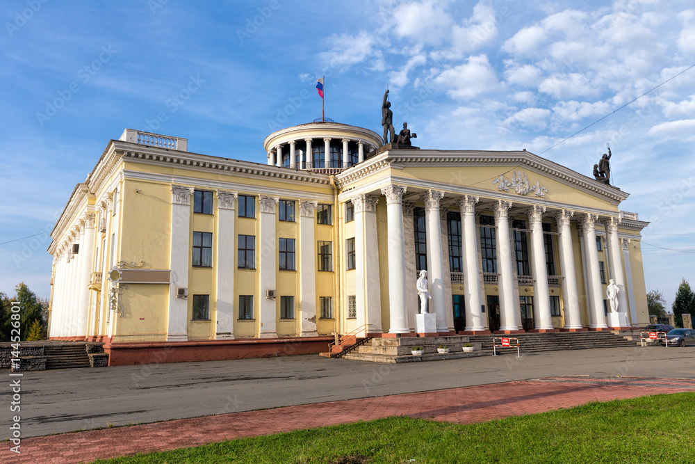 Palace of culture of metallurgists
