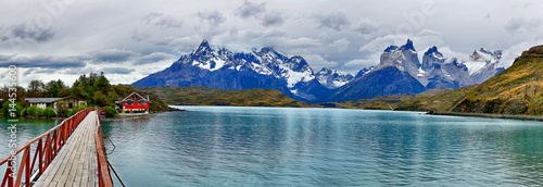 Lake Pehoe w Torres del Paine N.P. (Patagonia, Chile)
