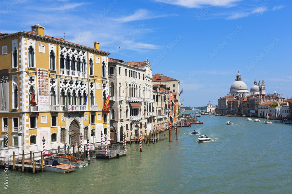 Venice scenic view on grand canal