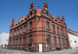 Zabytkowy gmach poczty, neogotyk, który budowano pod zaborem pruskim. Od chwili powstania nie zmienił swego przeznaczenia, Chełmno, Polska