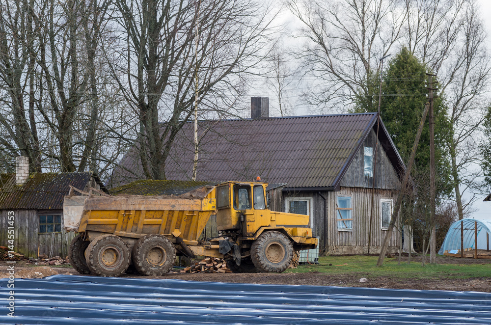 The big dump truck The big dump truck