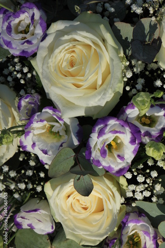 Mixed bridal bouquet