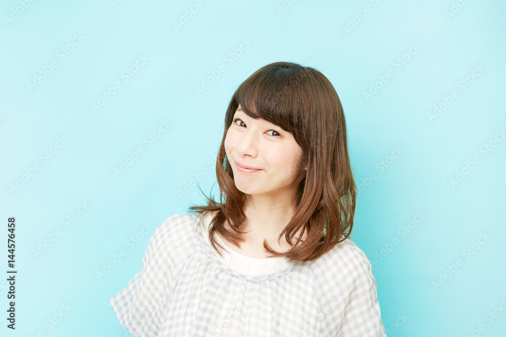 Fototapeta premium 女性 スタジオポートレート