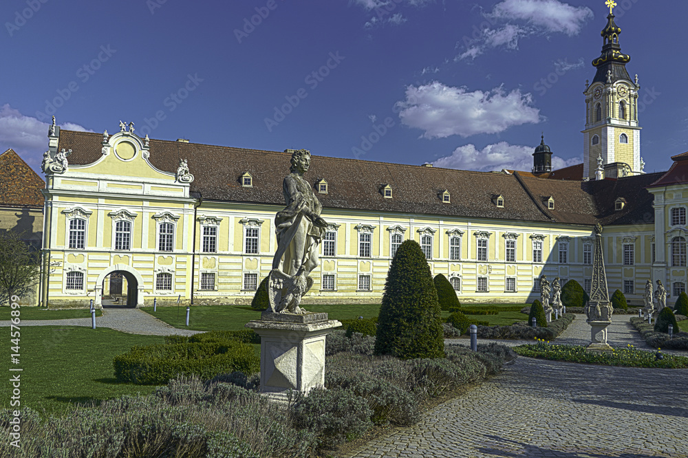 Stift Altenburg mit Gartenanlage