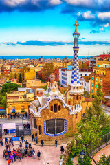 Wandcirkels Barcelona Park Güell van Gaudí avondlicht  © krivinis
