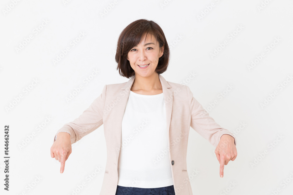 ミドル女性　指差し