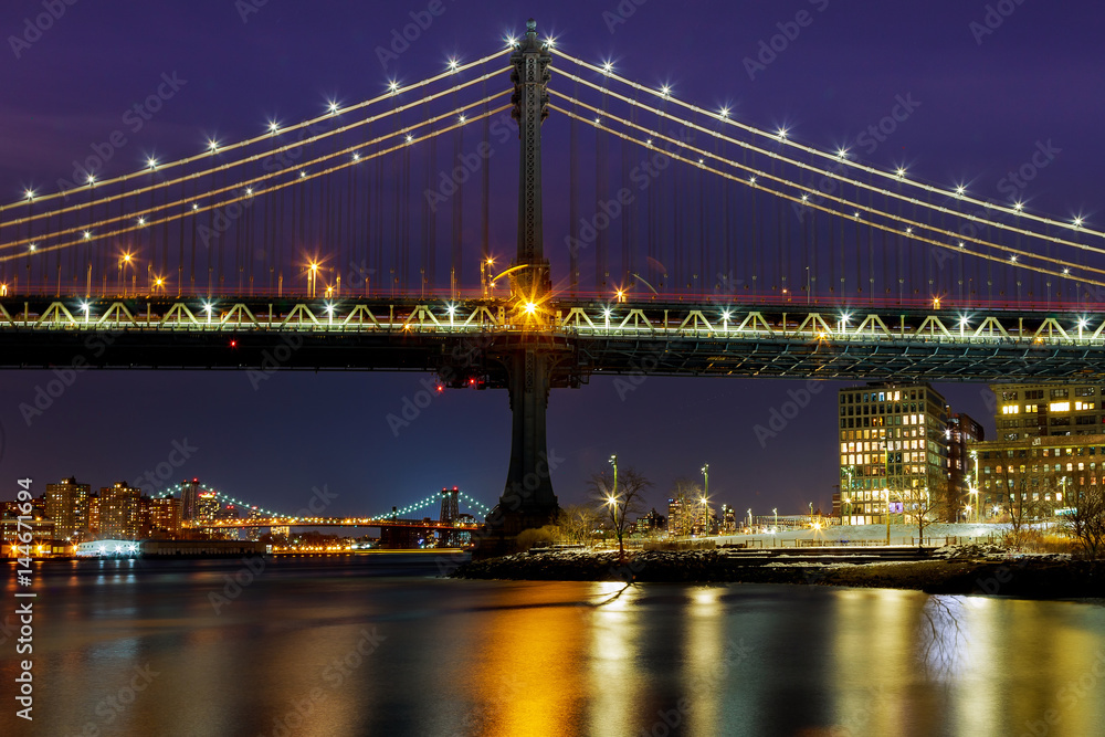 Silhouette of Manhattan Bridge Manhattan Skyline at night