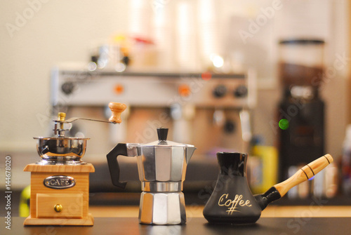 Coffee maker coffee grinder coffee brewing processes
