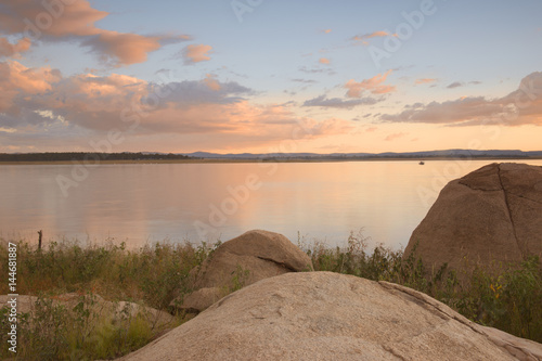 Фотография Lake Leslie near Warwick, Queensland in the late afternoon.