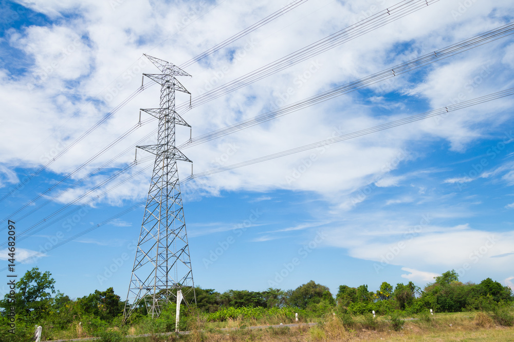 © akkalak - High voltage post or High-voltage tower in a rice field © akkalak - High voltage post or High-voltage tower in a rice field