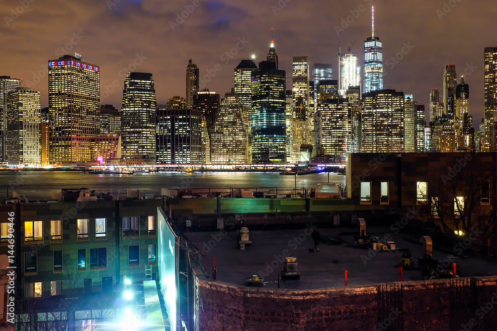 Fototapeta premium Manhattan night skyscraper from brooklyn side, New York, USA