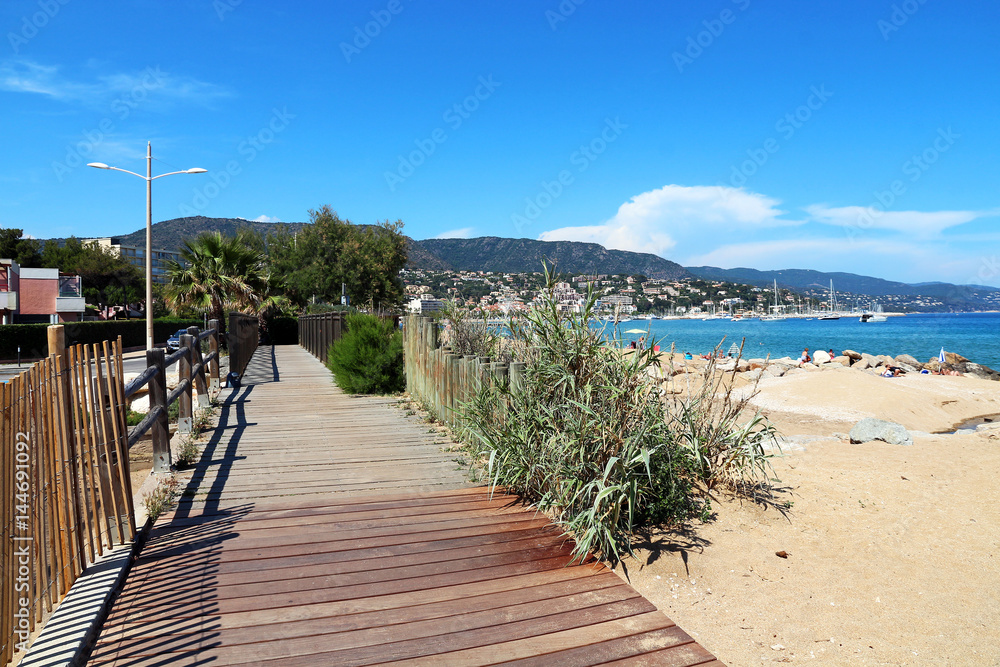 beach path - Lavandou - French Riviera