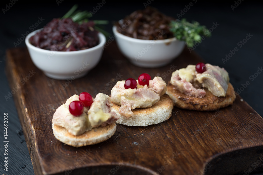 Foie gras on sandwiches and red onion marmalade