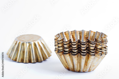 Metal forms for cupcakes