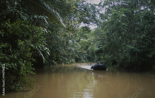 Peru: Unterwegs im Schlauchboot auf dem Amazonas