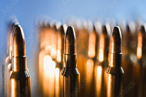 Tableau sur toile Brass metal bullet cartridge close-up 7.62 gauge caliber