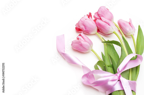 Fototapeta Naklejka Na Ścianę i Meble -  bunch of pink tulips on white