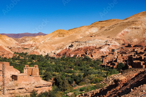 Marokko - Fahrt durch den Hohen Atlas von Ait Ben Haddou nach Marrakesch