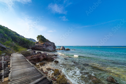 samae beach in the morning 40