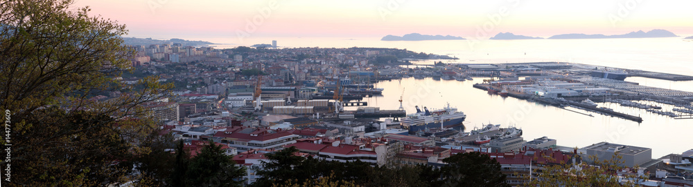 panorámica de la ciudad de Vigo en Galicia-Spain