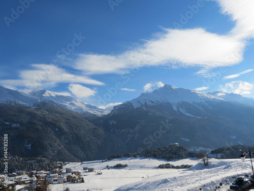 Auvergne-Rhône-Alpes - Savoie - Aussois - Le village et ses montagnes